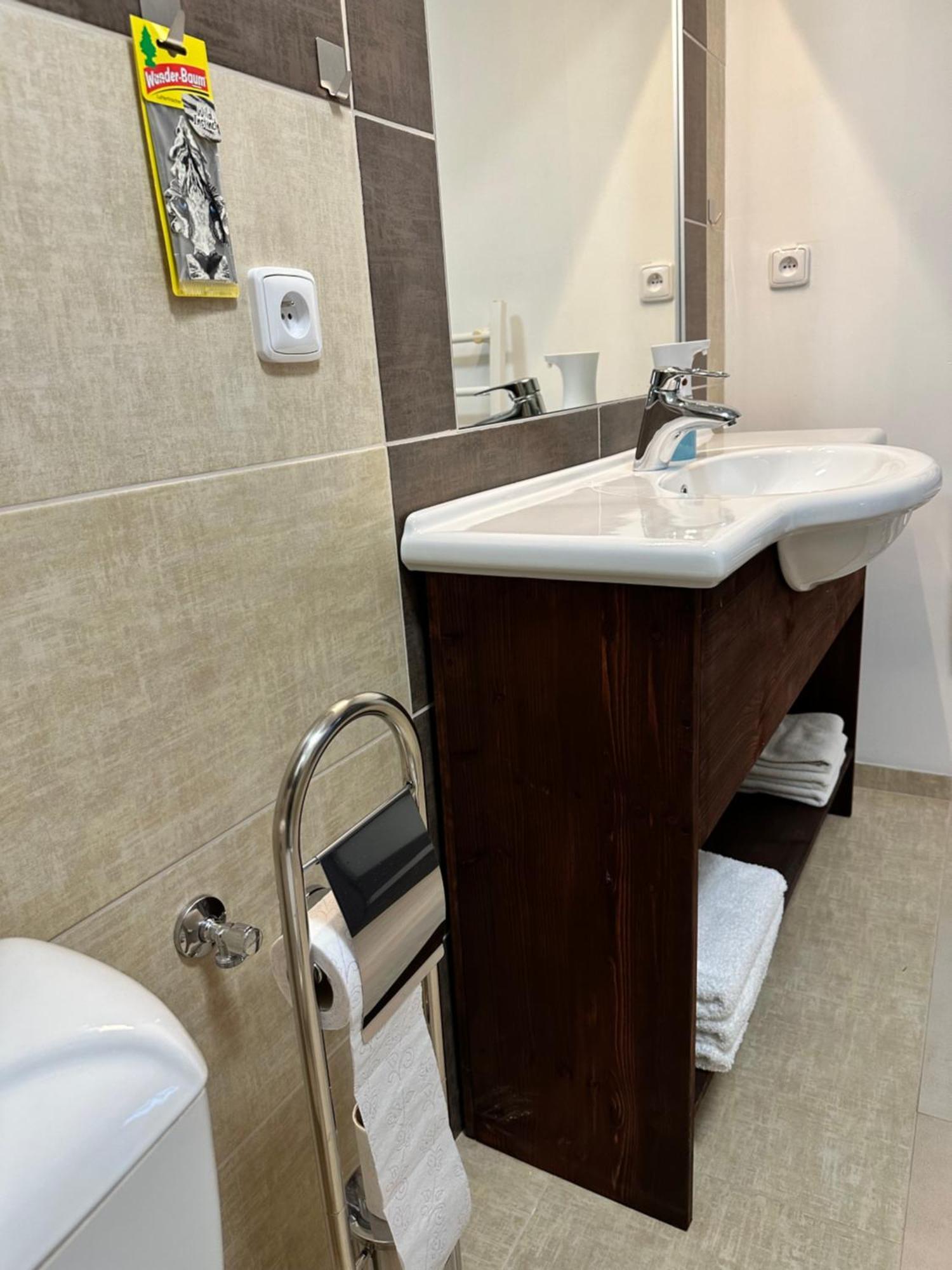 Ferienwohnung Studia Maxim Frýdek-Místek Exterior foto